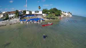 Fica só a 5 minutos do centro e tem. Iloa Beach Club Na Praia Das Conchas Barra De Sao Miguel Vemproiloa Youtube