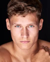 Modell: David Camper