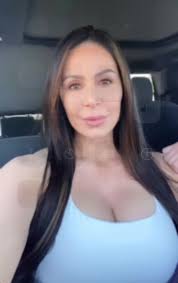 IRENE BEAM (@beamlikeastar)