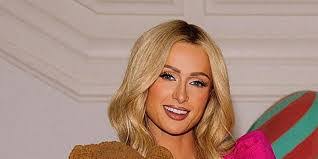 Victoria Easter's Instagram, Twitter & Facebook