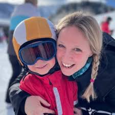 Lauren Young (@drlaurenyoung)