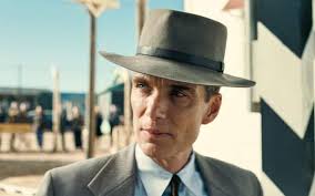 Detective Marlowe, la recensione del film con Liam Neeson in prima tv  esclusiva su Sky