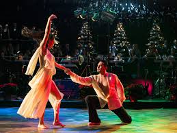 Let's sing and dance, formerly known as let's dance, is a british television programme shown on bbc one, featuring celebrities performing famous dance routines to raise money for the charities comic relief and sport relief. Galaball Im Kuppelsaal Im Hcc Der Tanzschulen Bothe Lockt Tanzer An