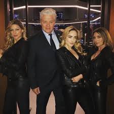 Are Ya Ready For Next Monday S Ep Cw Legendsoftomorrow Lotwritersroom Jesmacallan Caitylotz To Legends Of Tommorow Dc Legends Of Tomorrow Badass Women