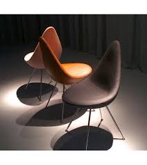 The grand prix chair was introduced by fritz hansen at the designers' spring exhibition at the danish museum of art & design in alle bilder anzeigen. Drop Polster Stuhl Fritz Hansen Milia Shop