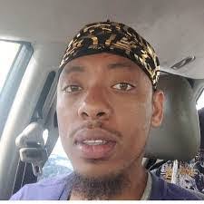 Kristy Parr's Instagram, Twitter & Facebook