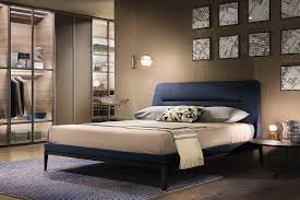 Il letto è una delle parti di arredo in assoluto più importanti della casa. Letti In Tessuto Colorato Per Vestire La Camera Di Personalita Cose Di Casa