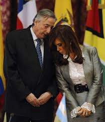 A eleição de cristina fernández de kirchner, em 2007 e sua posterior reeleição. Zum Tod Nestor Kirchners Argentiniens Gar Nicht So Heimlicher Herrscher Ausland Faz