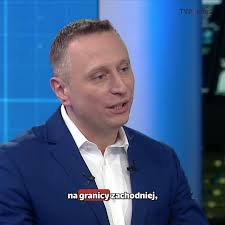 🗣️ "Zero pobłażania dla naruszania prawa przez jakiekolwiek grupy, które  chciałyby kogokolwiek legitymować. Państwo musi działać skutecznie",  Europoseł Krzysztof Brejza o sytuacji na granicy ⤵️