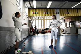 L'escrimeuse française manon brunet a remporté la médaille de bronze, lundi 26 juillet, aux jeux olympiques de tokyo en sabre. Tuaklmy6vdzhbm