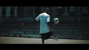 Revelando que o antigo jogador de futebol era o crush (alguém por quem se tem uma paixoneta) da atriz. David Carreira Nao Papo Grupos Ricardo Quaresma Ft Karetus Plutonio Youtube