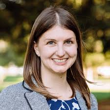 Diana Laster's Instagram, Twitter & Facebook