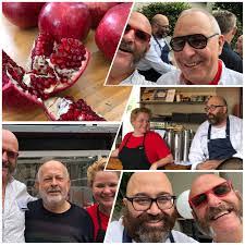 Masterchef türkiye'nin başlaması ile birlikte jüri koltuğuna oturan isimlerden biri olan deneyimli şef somer sivrioğlu'nun hayatı merak konusu oldu. Somer Sivrioglu S Email Phone Acun Medya S Masterchef Turkiye Judge Email