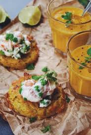 Criques De Pommes De Terre Legumes Verts Et Saumon Meg Cook Crique Pomme De Terre Recette Pomme De Terre Pomme De Terre