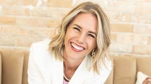 Youtuber que daba consejos sobre crianza va a prisión por maltratar a sus  hijos