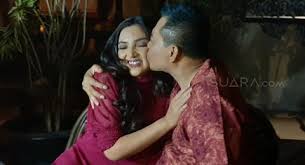 Aurelie hermansyah yang tak lain adalah putri sulung dari musisi anang hermansyah, memiliki bakat seni menyanyi sejak kecil, bakat ini disadari betul oleh sang ayah. Aurel Segera Nikah Ashanty Kenang Momen Dilamar Anang Hermansyah