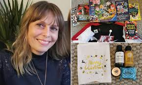 A mum reveal how she save £500 while shopping for Christmas presents