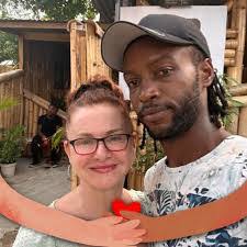 Dena Gomez's Instagram, Twitter & Facebook