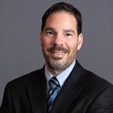 Wayne Lue's Instagram, Twitter & Facebook