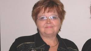 Hair stylists attend cutting class