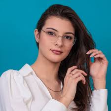 Armação de óculos feminino Kitten 687 preto Ótica Isabela Dias