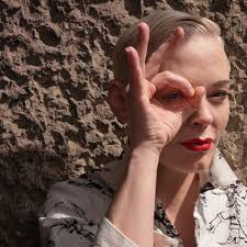 Rose mcgowan tells victoria derbyshire how harvey weinstein has tried to contact her since she went. Rose Mcgowan I Miss Performing My Career Was Stolen Stage The Guardian