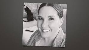 Tracy Owen's Instagram, Twitter & Facebook