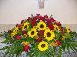 Amazing flowers casket sprays memorial flowers flower arrangements flower shop flowers for men casket flowers. Sunflower And Roses Casket Spray In Wamego Ks The Flower Mill