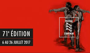 Cette annonce et la situation d'incertitude quant à la fin réelle de cette crise, rendent impossible la tenue du festival off d'avignon, dont les dates décidées en assemblée générale, sont du 3 au 26 juillet 2020. Avignon 2017 Beau Programme Mais Des Inquietudes Civiques Nonfiction Fr Le Portail Des Livres Et Des Idees