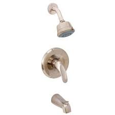 essence 2.5 gpm single lever handle