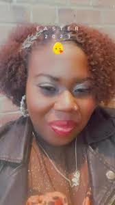 Paula Rowe's Instagram, Twitter & Facebook