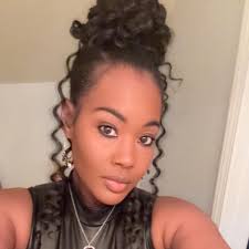 Police Chief Al Tolbert recognized four police officers with Distinguished  Service Awards during last night's meeting of the Bay Minette City Council.  In making the presentation, Chief Tolbert said School Resource Officers