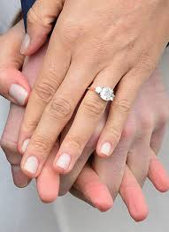 Meghan markle just made some major changes to the engagement ring prince harry gave her. Meghan Markle Updated Her Engagement Ring See The Photos Who What Wear