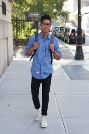 How To Wear High Top Converse With Skinny Jeans Guys 08 Black Jeans A Chambray Shirt And White Converse Styleoholic Converse Shoes Outfit White Converse Style White Jeans Men