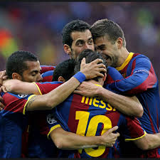 Pique modelled the new kit 8. Barcelona Launch New Home Kit For 2020 21 Season Barca Blaugranes