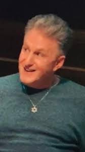 Loyalist and traitor reconciliation in casual settings?