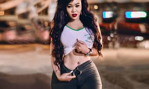 Vera sidika is a kenyan tv star, and a social media personality, who rose to prominence with her controversial opinions and her lavishing lifestyle. Vera Sidika Lost Her Virginity At The Age Of 20 Shocking