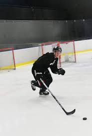 With 16 goals, he scored the most goals in the league! Eishockey Jungstar Rossi Ich Will Den Stanley Cup Gewinnen Nhl Derstandard At Sport