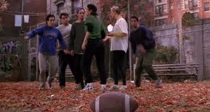 Friends dizisi 22 eylül 1994'de başladı ve 6 mayıs 2004 tarihinde 10.sezon 18.bölümde final yaptı ve dizinin orijinal dili ingilizcedir. Our Favorite Thanksgiving Episodes To Stream This Year Glossybox