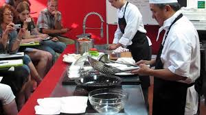 Bcnkitchen, cursos de cocina, talleres, catas y degustaciones para particulares y empresas en un espacio único situado en el born de barcelona. Practicas Del Curso Cultura Gastronomica Y Cocinas De China Youtube