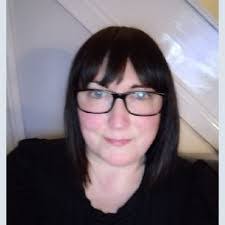 Jill Pringle's Instagram, Twitter & Facebook