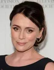 💐 Happy Birthday 💐 to Keeley Hawes aka Cassandra Austen, who was born  #OTD 10 February 1976. Thank you so much for your phenomenal take
