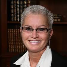 Lacey Walls's Instagram, Twitter & Facebook