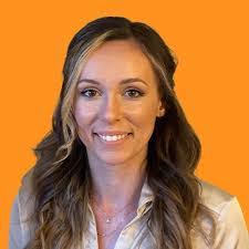 Sandra Meredith's Instagram, Twitter & Facebook