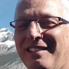 Alberta Premier Danielle Smith has a message for Doug Ford: stay in your  lane. After the Ontario Premier warned against talk of separation, Smith  fired back, saying, “I don't tell him how