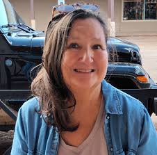 CHRISTMAS TEA TREE....this is such a cute gift idea for anyone you know  that likes tea...love this & it's super easy to make!  http://www.thirstyfortea.com/2014/12/19/christmas-tea-trees/