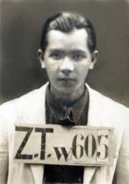 Từ lính thợ ZTW 605 đến Phạm Văn Nhận, nhà điện ảnh — Diễn Đàn Forum