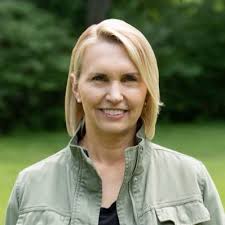 Natalie Marchant (@taliena)