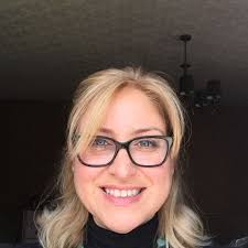 Joanna Gamble's Instagram, Twitter & Facebook