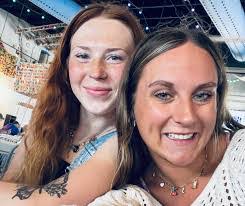 Michelle Burks's Instagram, Twitter & Facebook